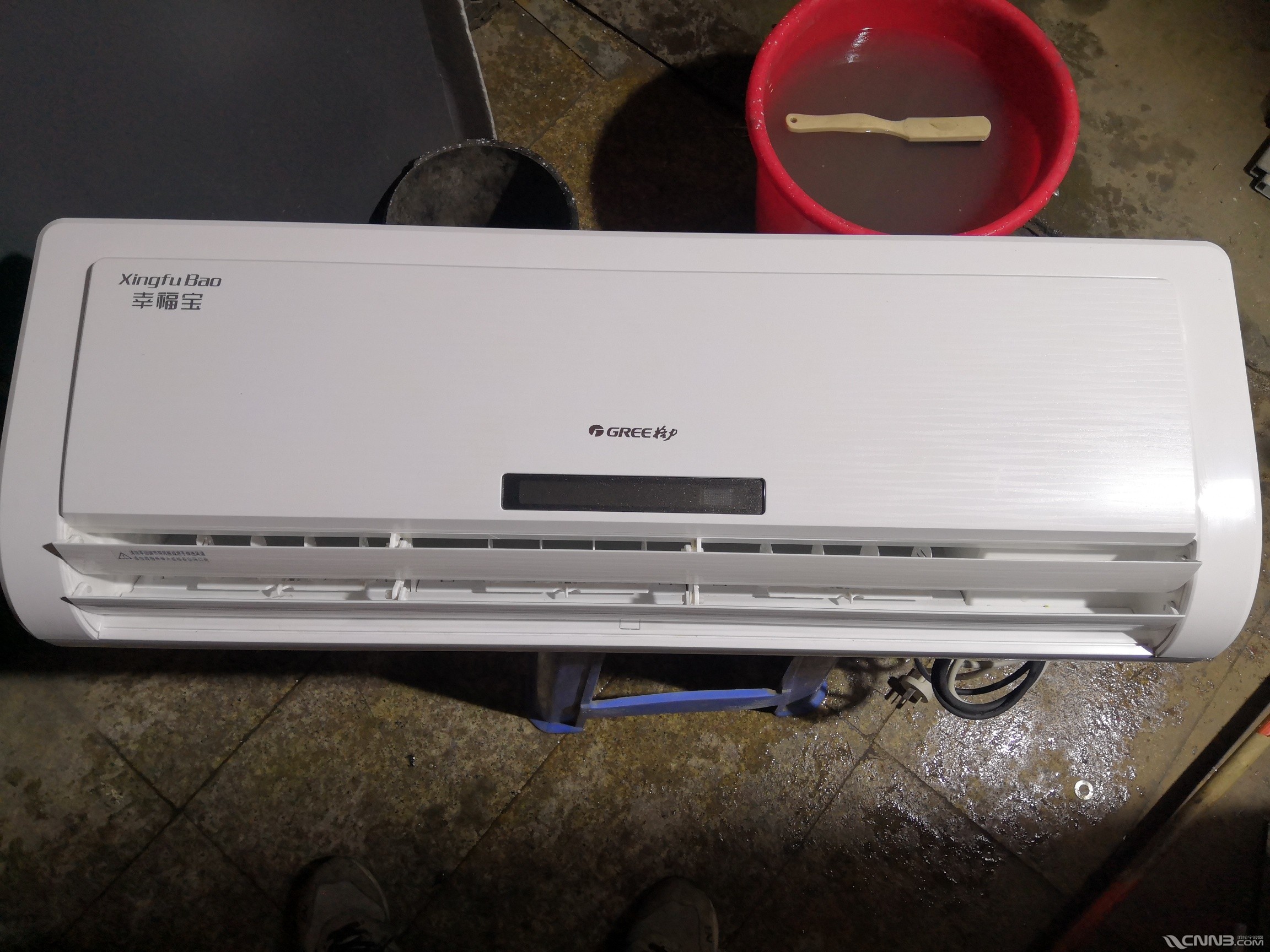 低价处理,大冰箱,饮料柜,液晶电视机,格力天花空调!