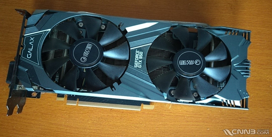 收大电脑桌或者办公桌在出一个影驰950显卡