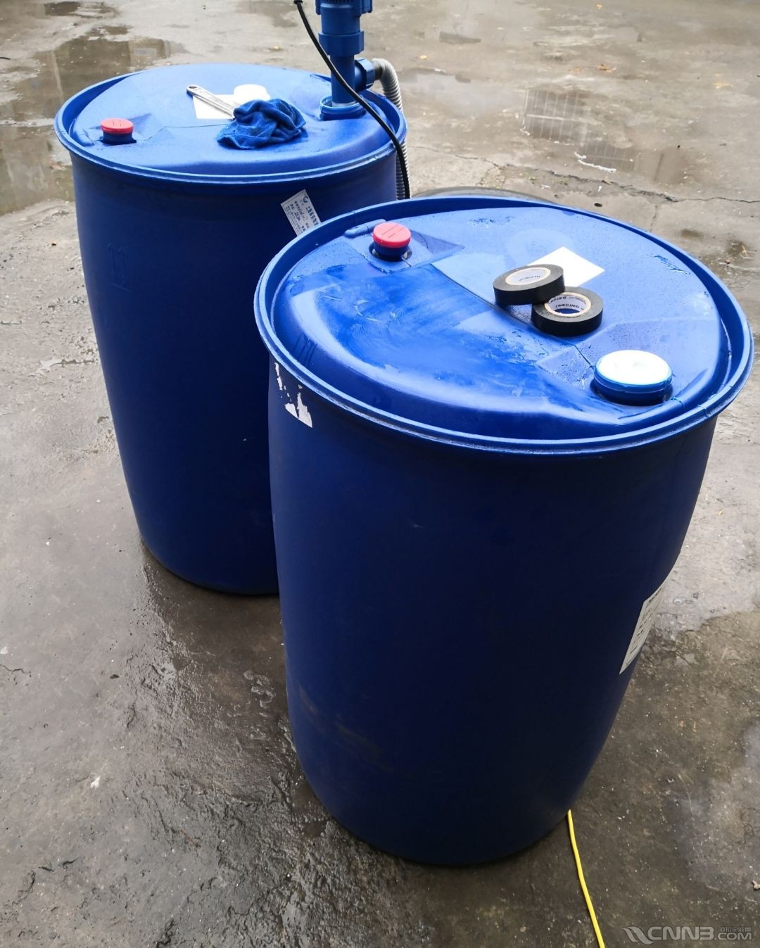 9成新200升加厚熟胶塑料桶装废油桶,洗车水桶