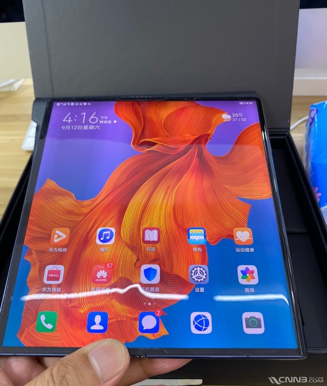 华为matex5g麒麟990soc旗舰芯片8英寸可折叠全面屏价格1万1千谢绝还价