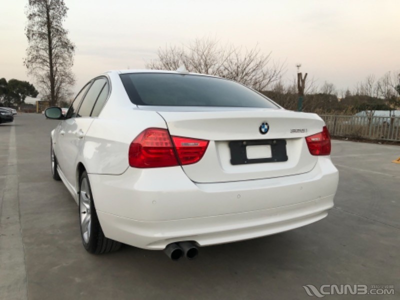 极品末代e90宝马325i豪华版 实际7万公里 首付3万开走