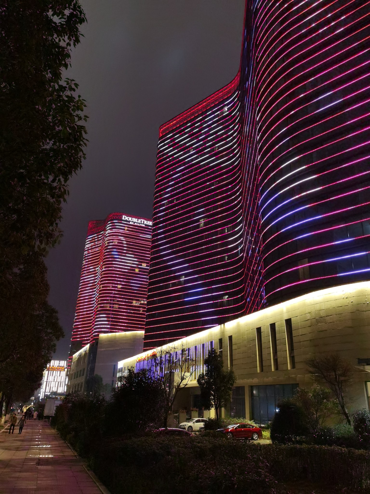 北仑灯光秀亮相大年初一新闻直播间 - 城事生活 - 新北仑 - 阿拉宁波