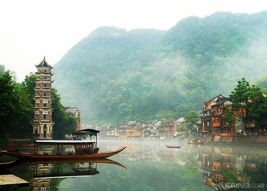 湖南凤凰沈从文笔下的风雨边城仙剑三的取景地一生必去之地