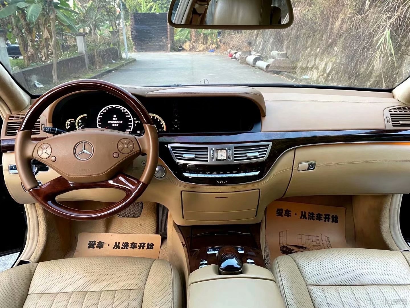 12年奔驰s600l黑色米内