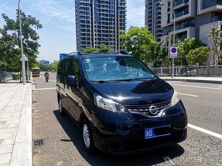 尼桑nv200 4.1万 微电13023787663