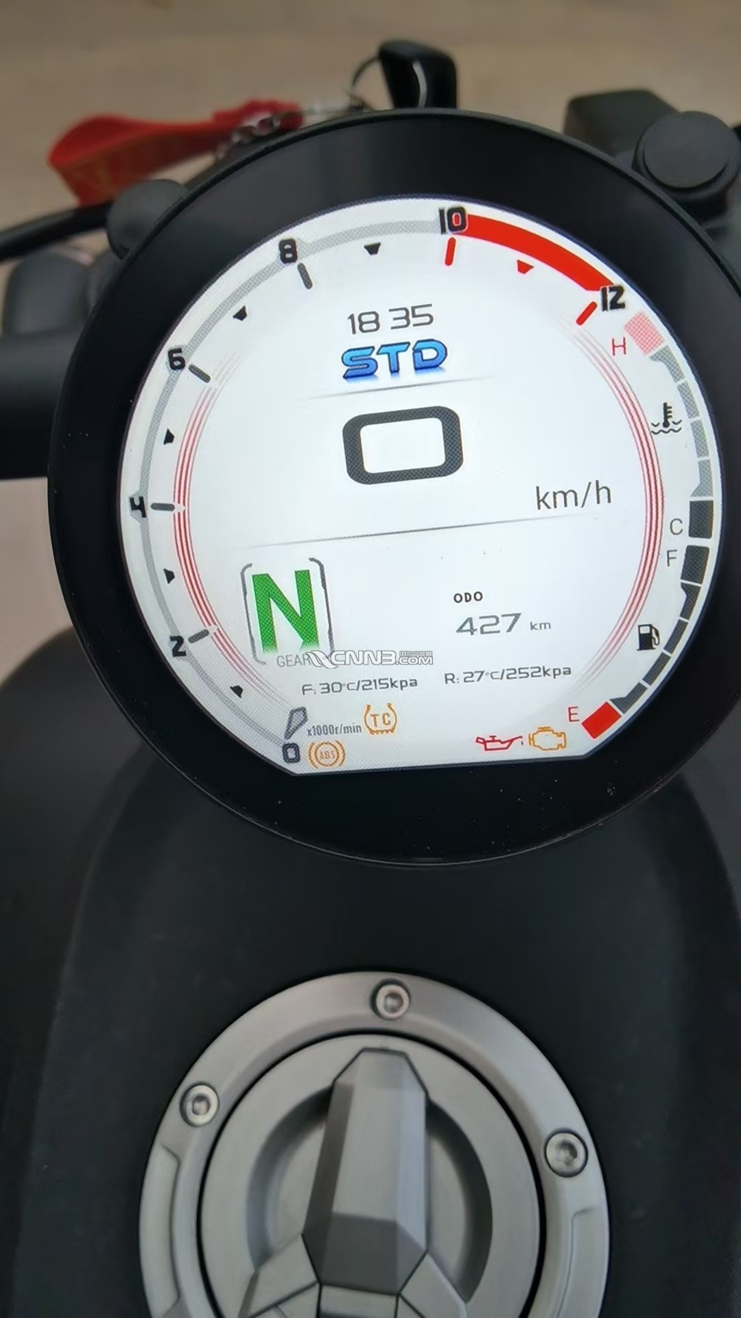 1717642135502452_871.jpg