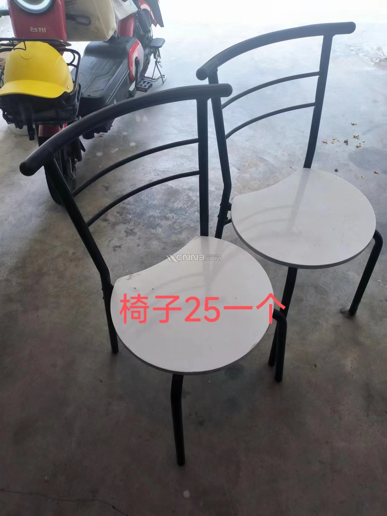 凳子 (1).jpg