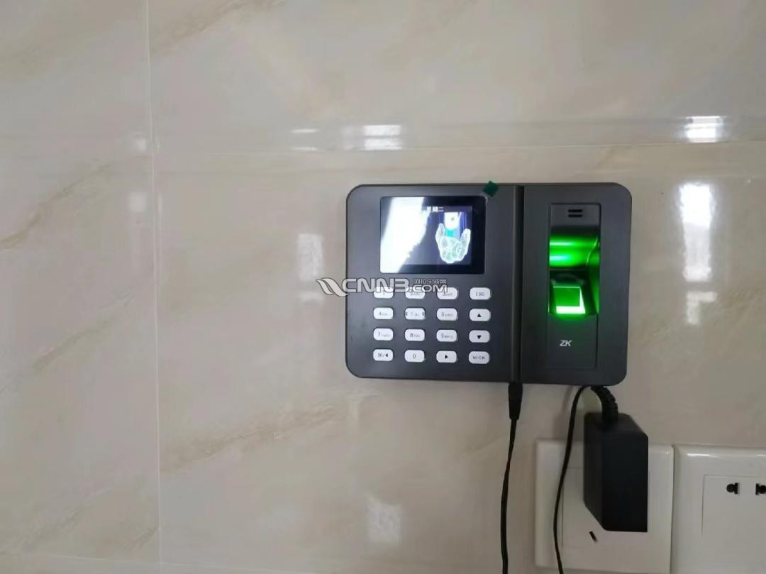 1725588659406712_569.png