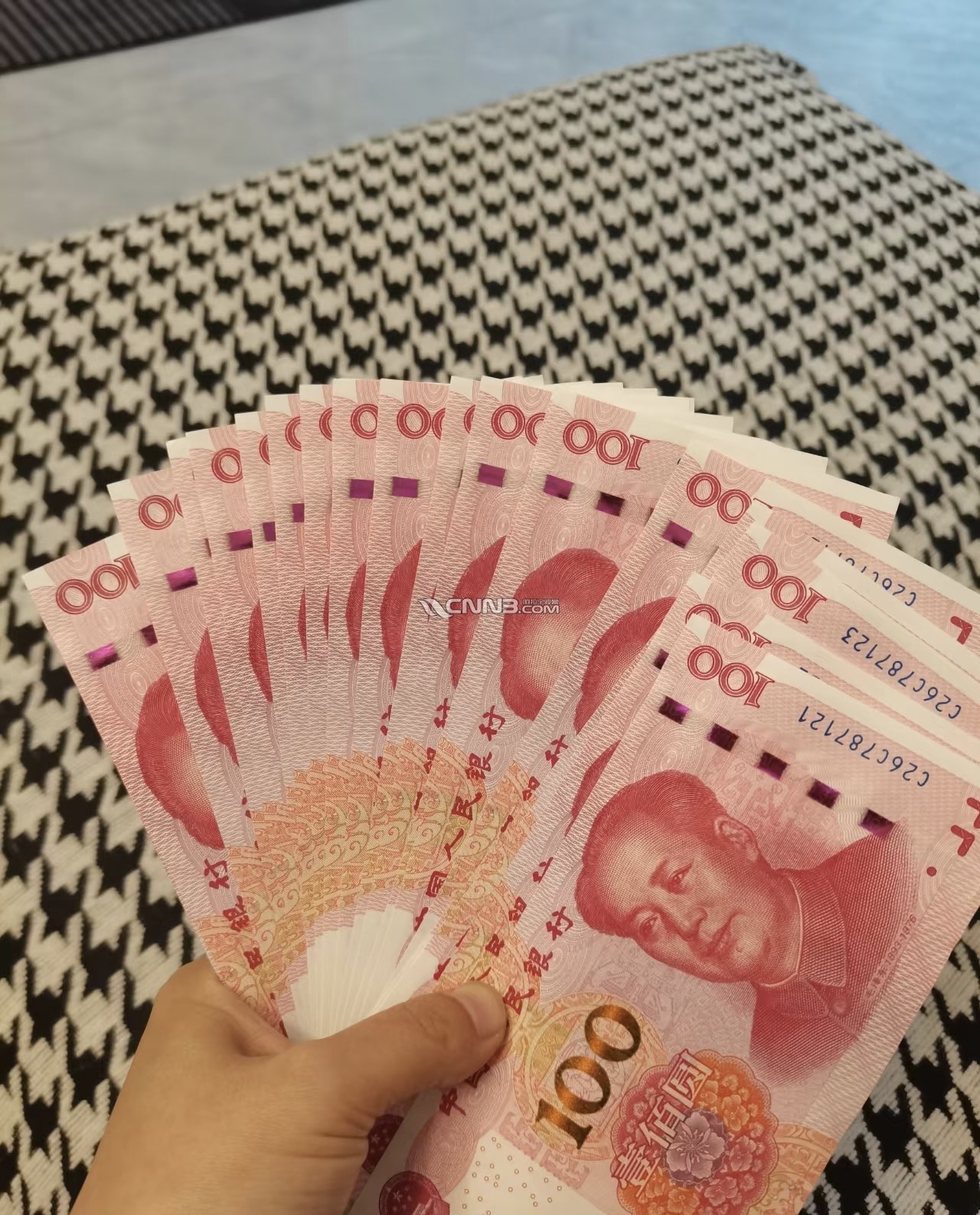 1737362020498559_270.jpg