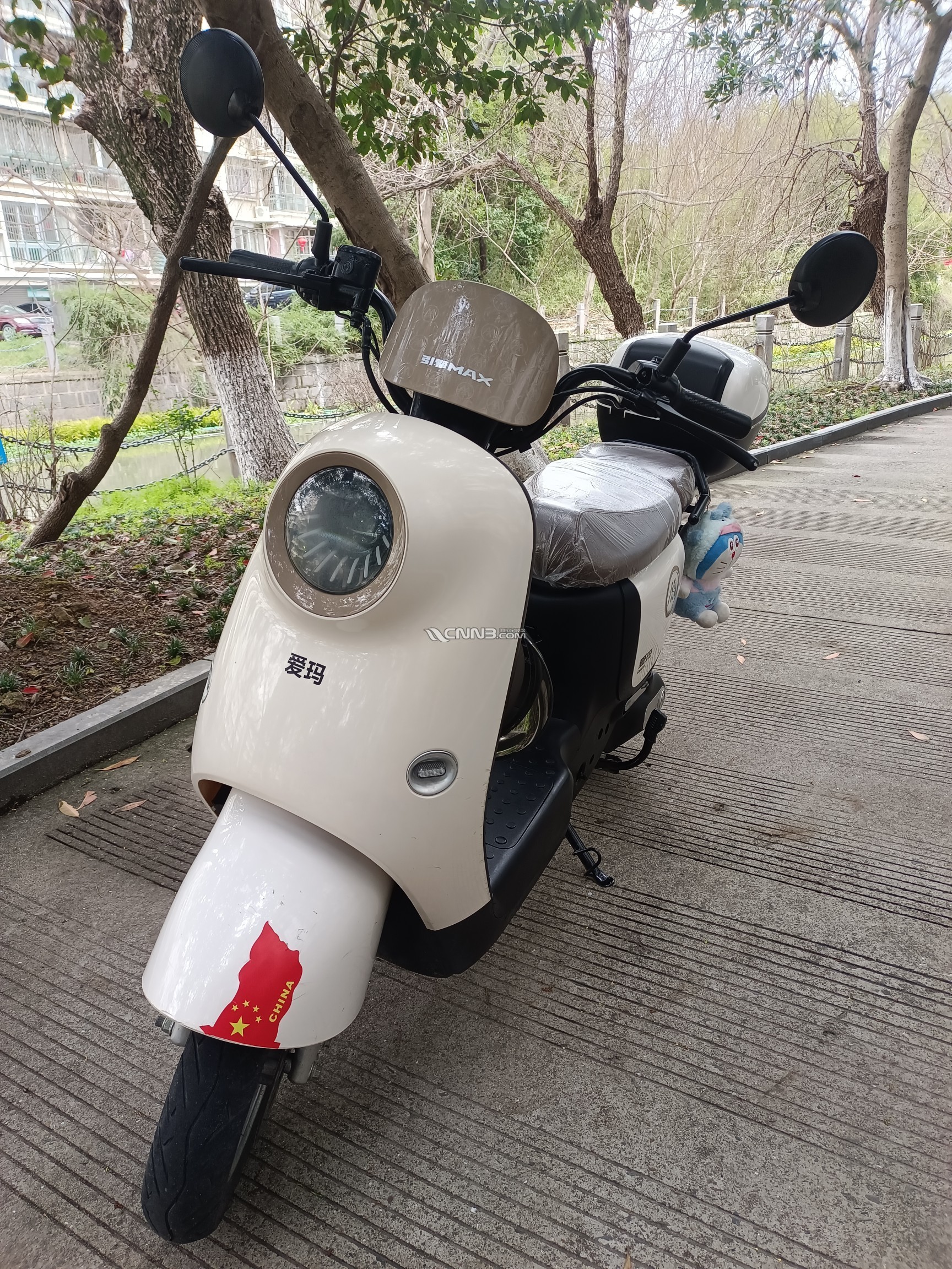 1772425412811950_696.jpg