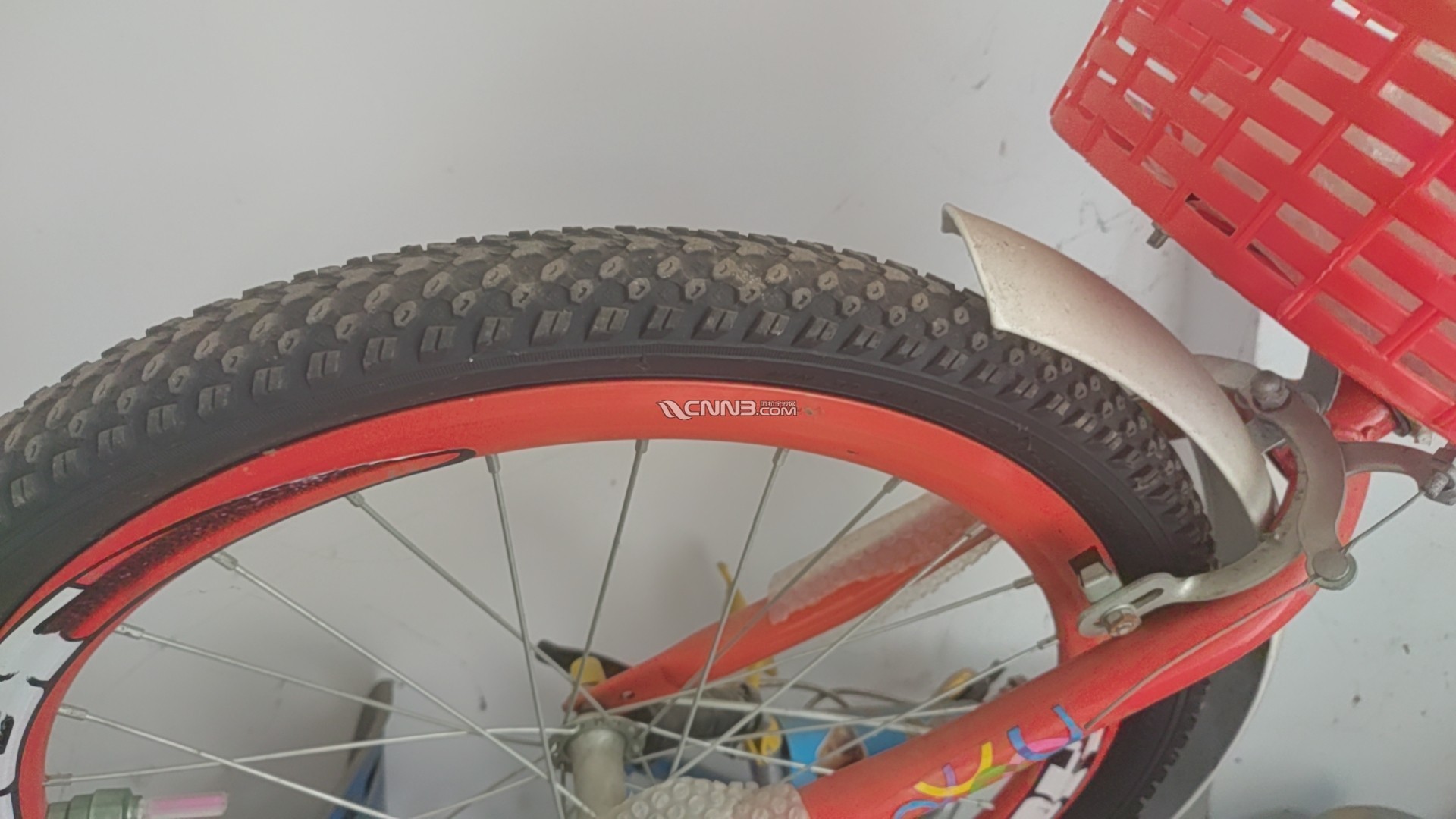 1776405304816610_293.jpg