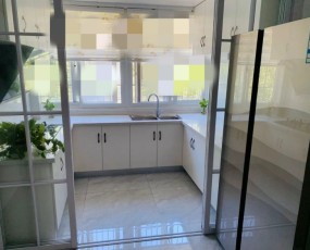 香榭家园  128㎡ 256万元
